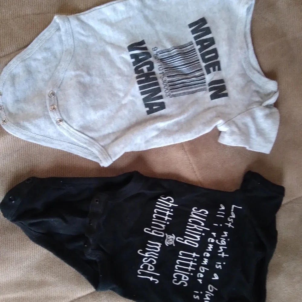 Onsies - Picture 1 of 1